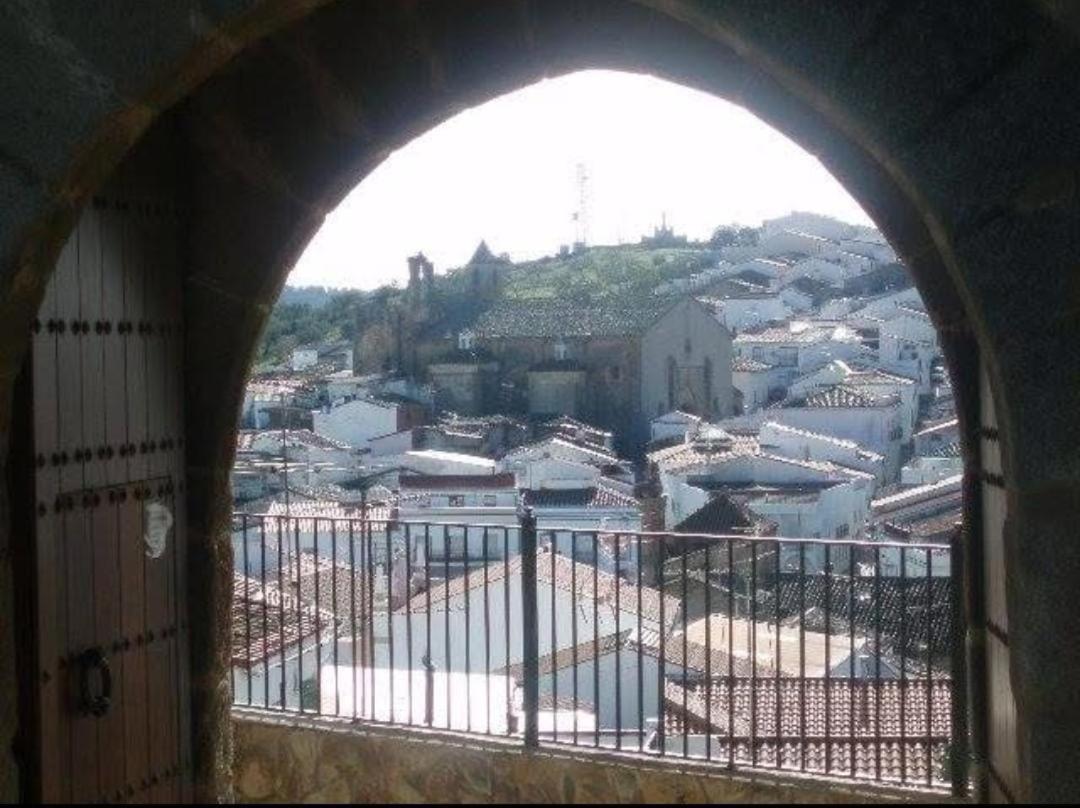 Casa Rural La Fuente Segura de León 外观 照片